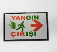 Büyük Boy Yangın Çıkışı Yönlendirme Tabelası 13 x 8 cm